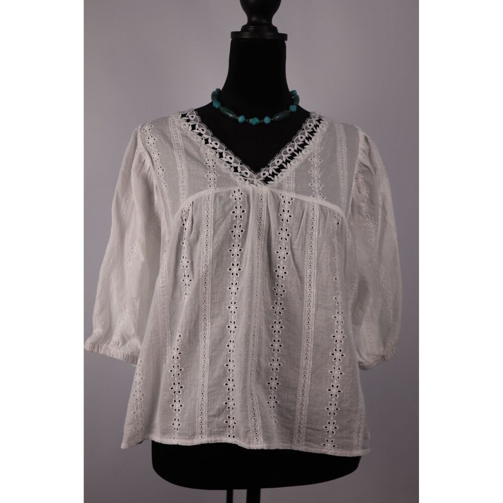 All in Favor White Boho Style 3/4 Sleeve Eyelet Blouse 100% Cotton Size Small